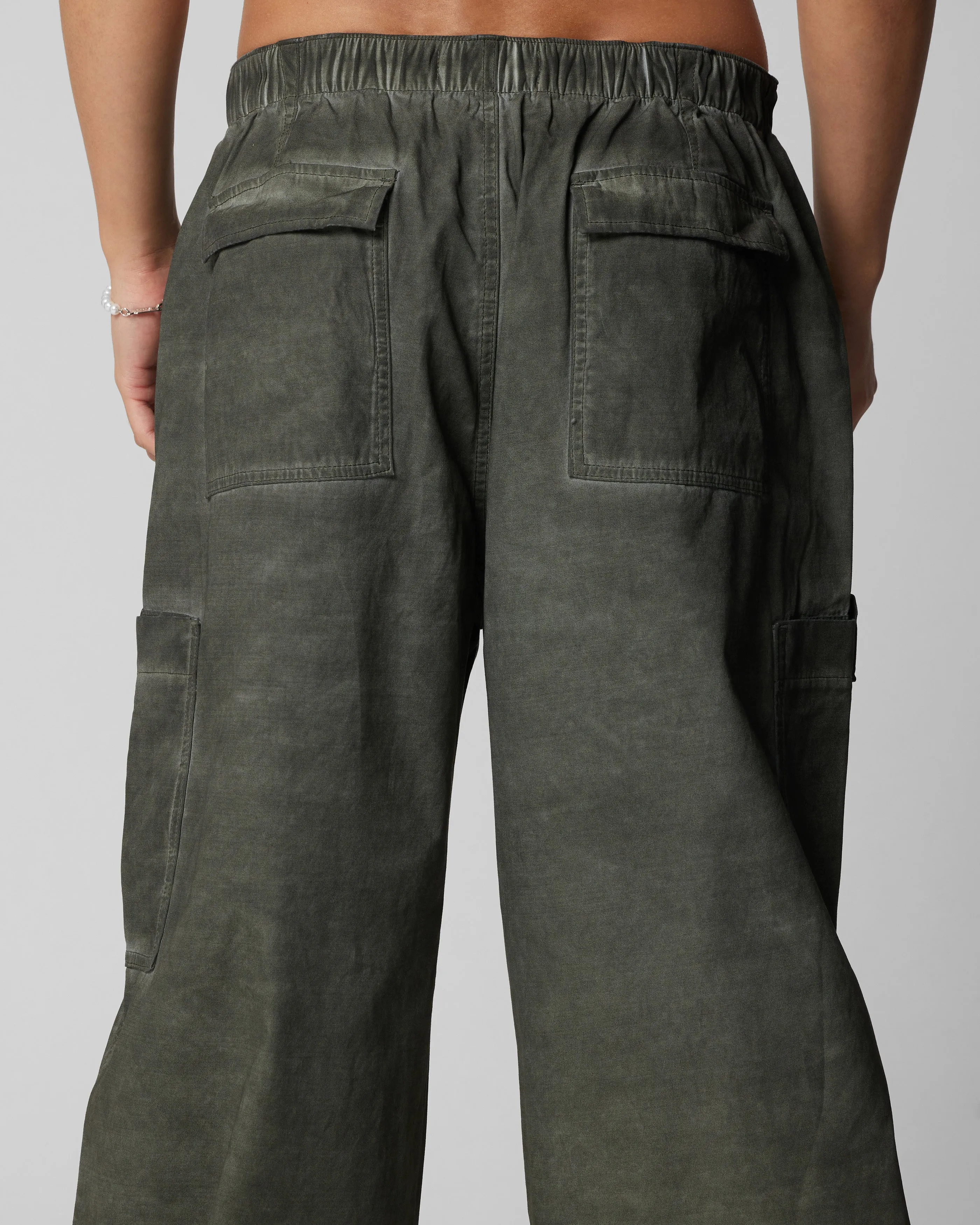 Loiter Kraven Parachute Pants Khaki